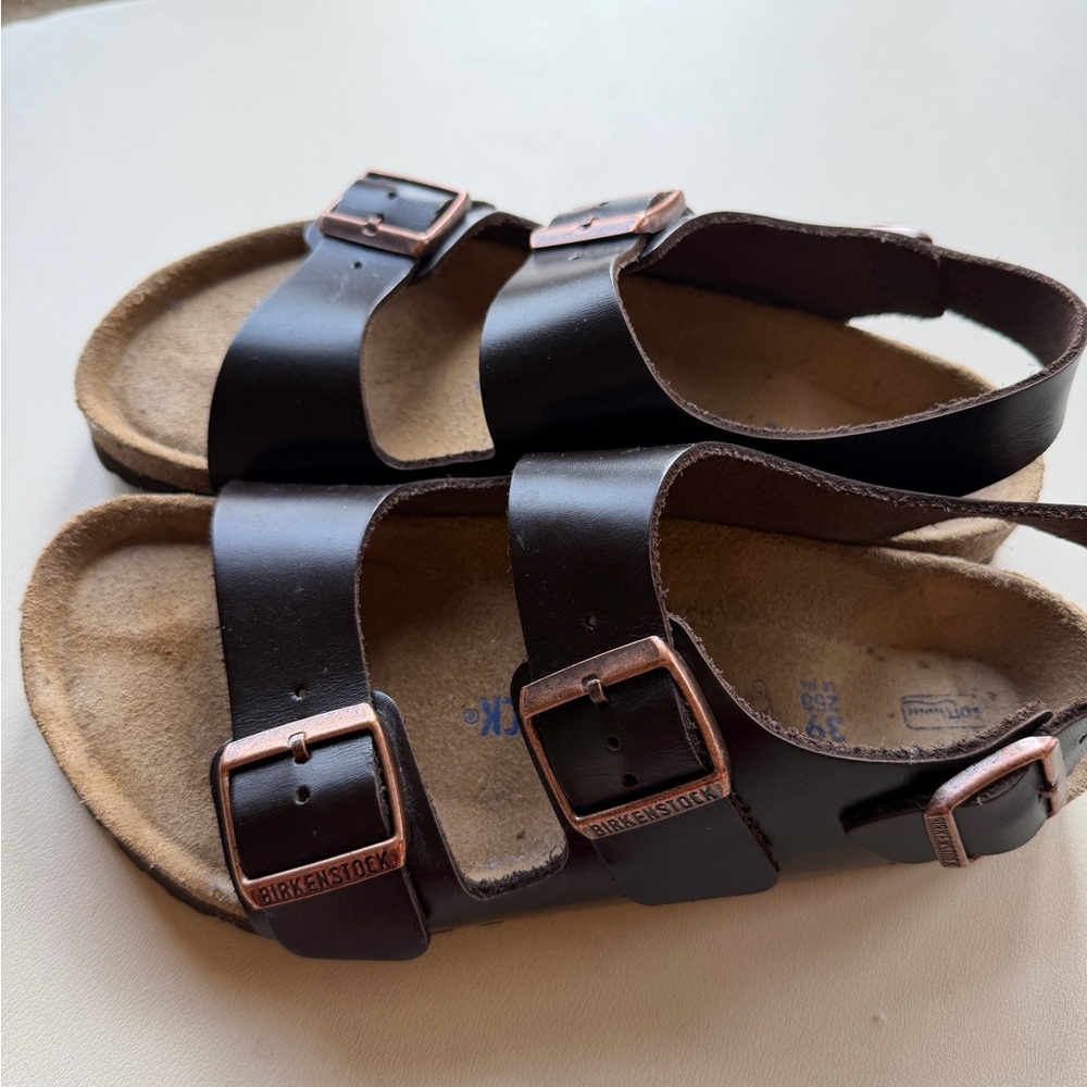 Birkenstock Milano Arizona with back strap in Milano dark brown soft footbed 39